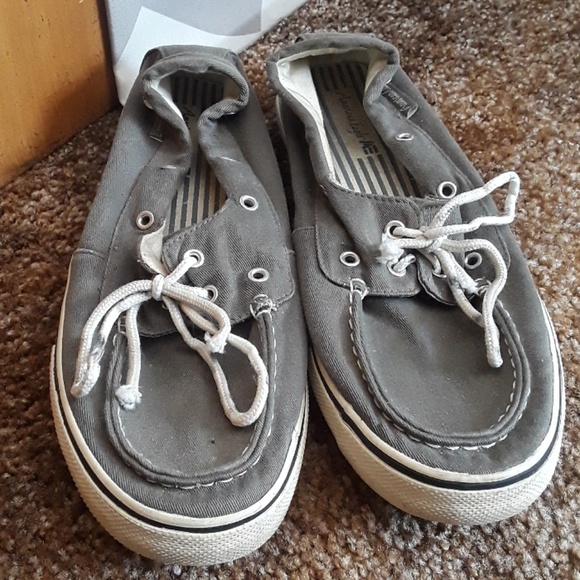 mens boat shoes grey
